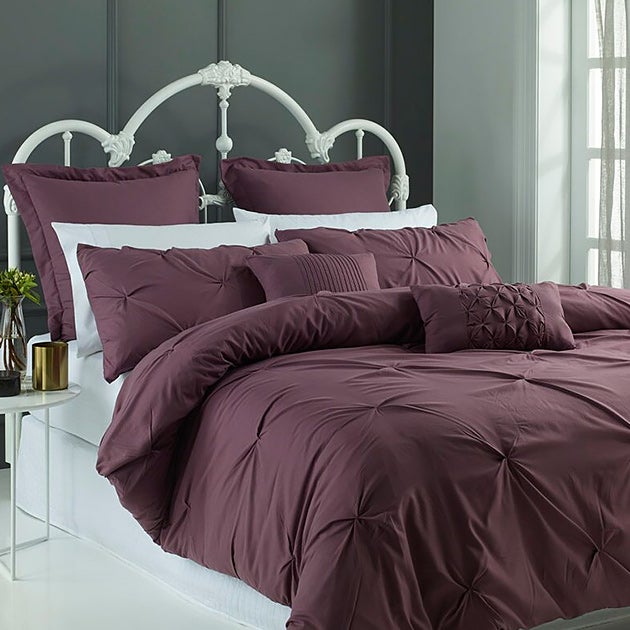 Elegant 7pc Comforter Bedding Set with Filled Quilt Cover