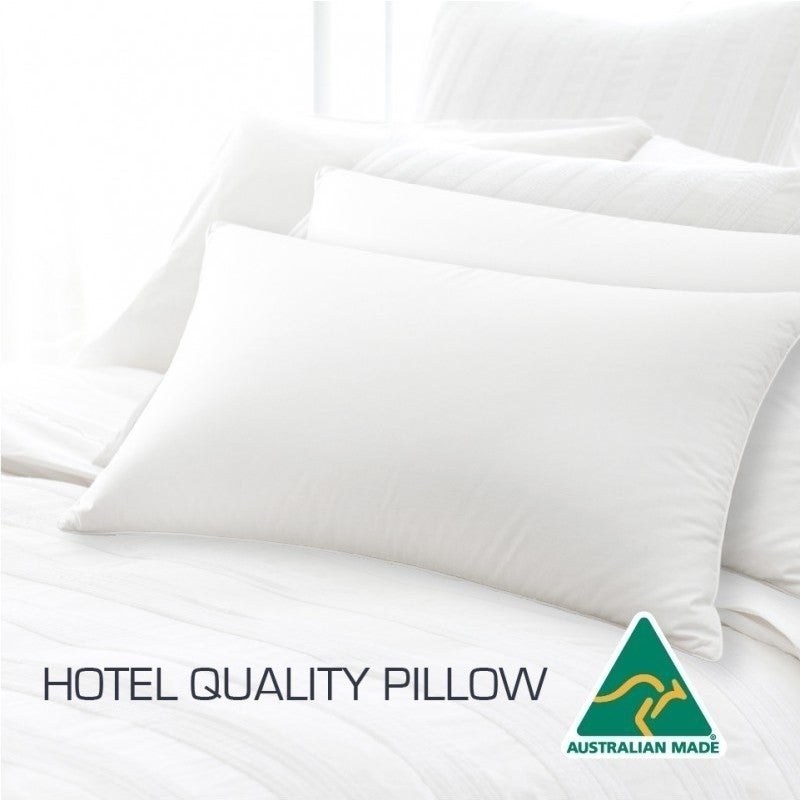 Hotel Quality Polyester and Cotton Pillow 45x72cm