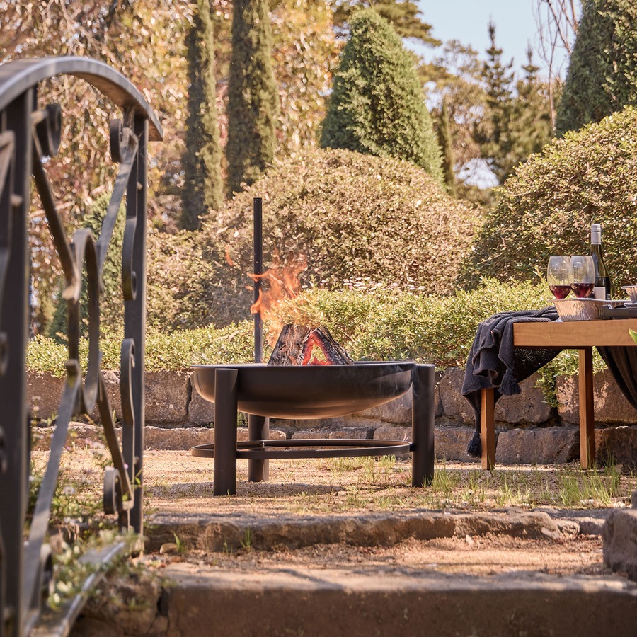 Glow Carolina Fire Pit with BBQ Plancha Grill in Black