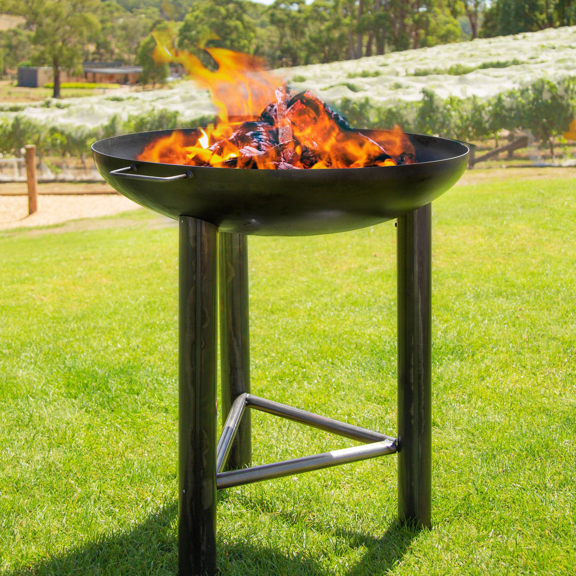 La Hacienda Pittsburgh Plancha 80cm Diameter Firepit with Cooking Surface / Grill