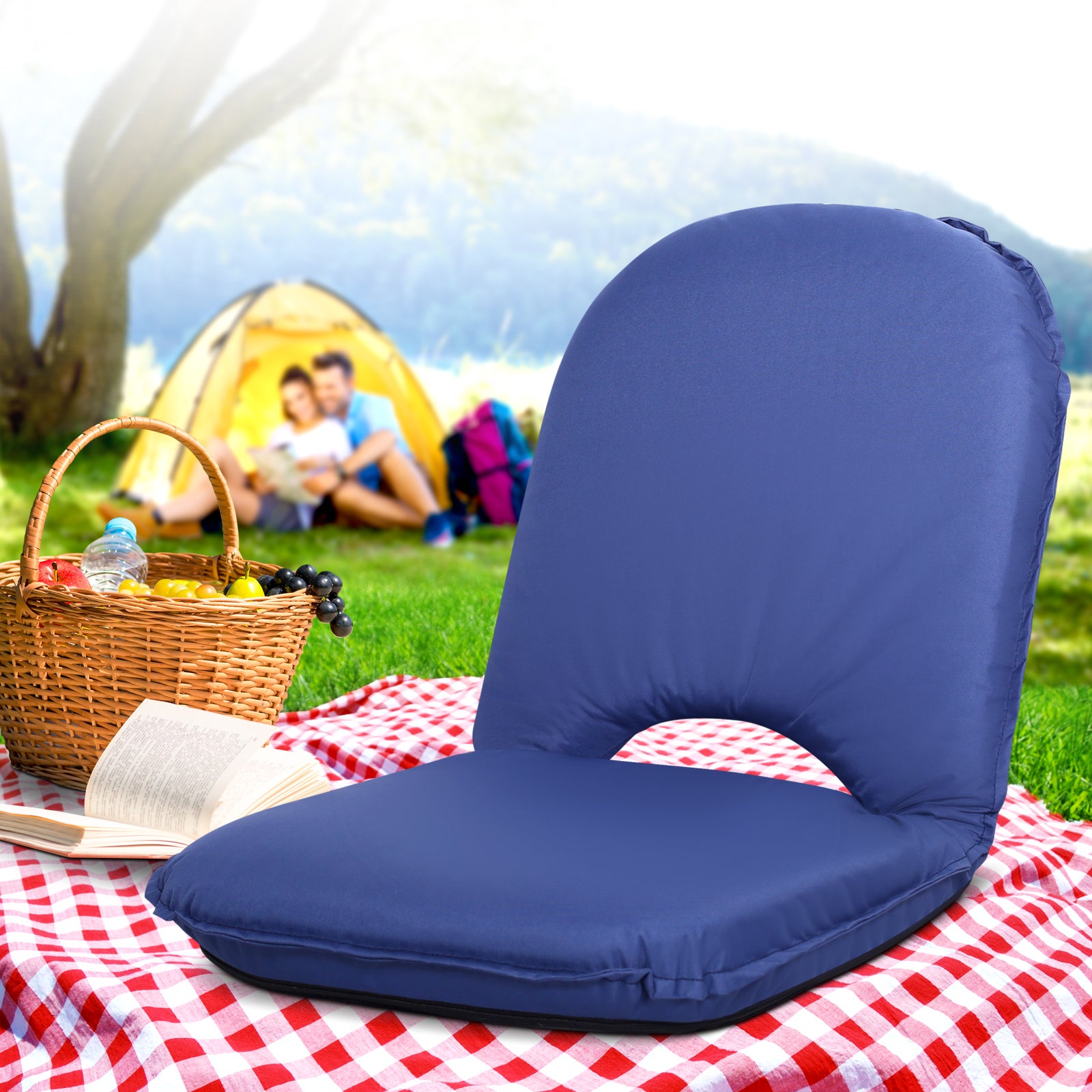 Simple Floor Beach Chair with Simple Decor
