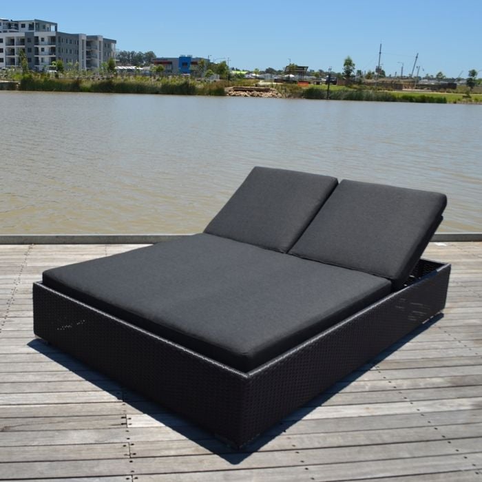 Breeze Outdoor Double Sun Lounge Day Bed in Black