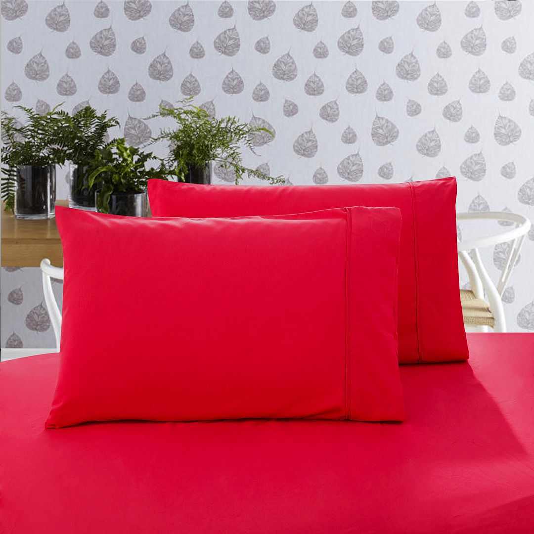 Super Soft Premium Queen Size Pillowcases 2-Pack - Red