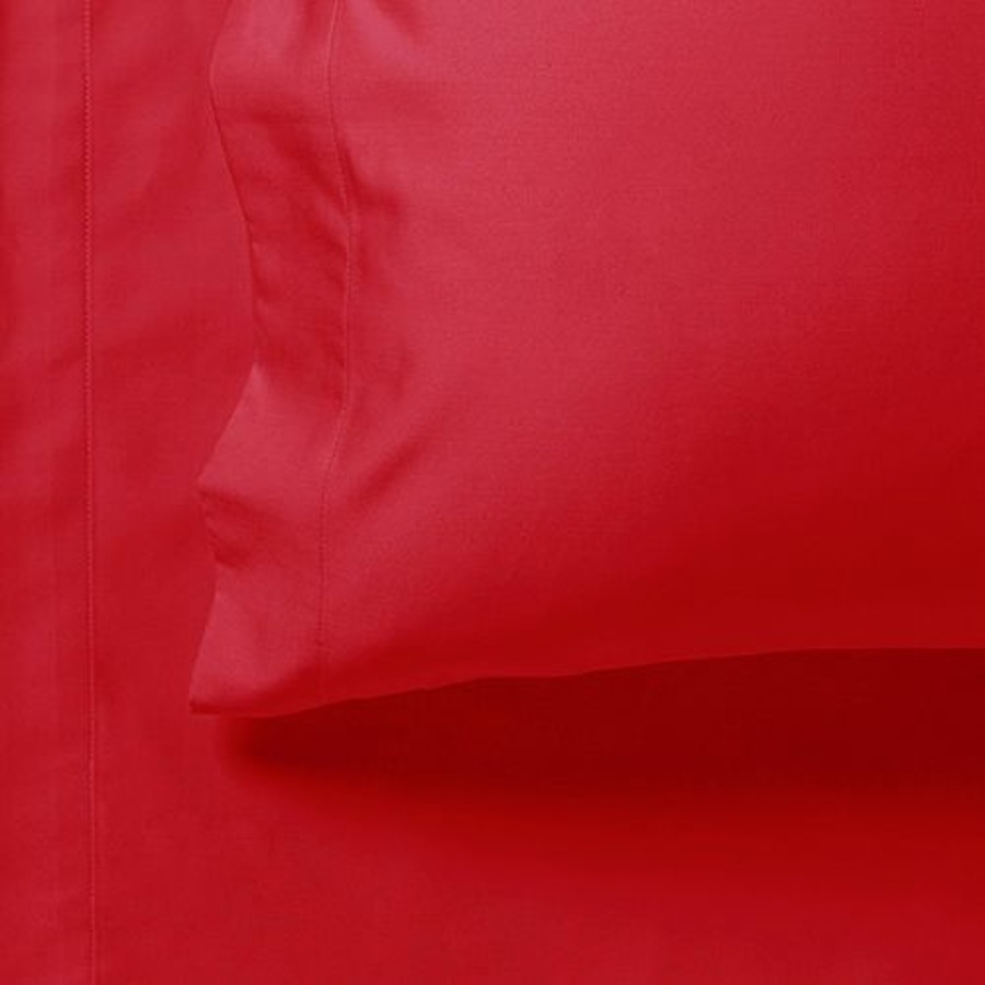Super Soft 3-Piece Queen Size Bed Fitted Sheet & 2 Pillowcases Set - Red