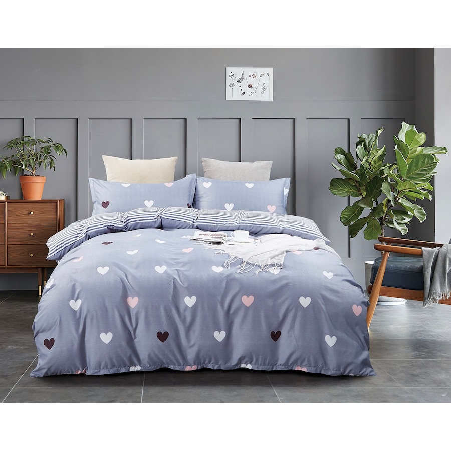 Love Heart Quilt/Doona/Duvet Cover (Super King Size Bed) M430 Grey