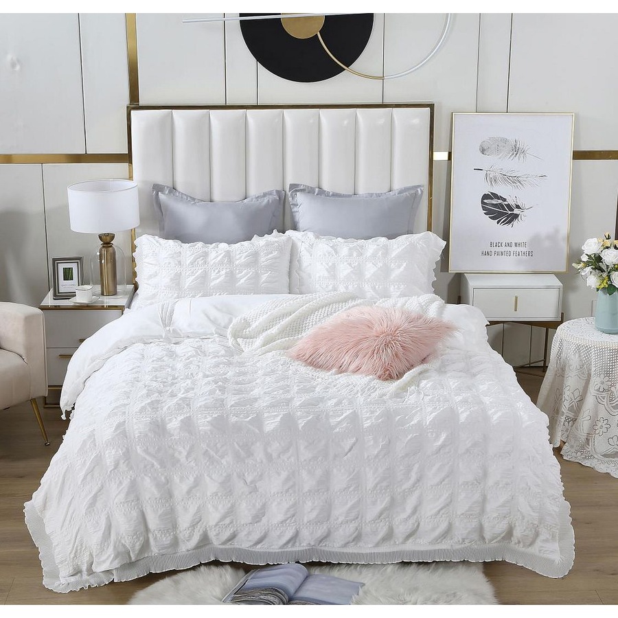 Ruffles Textured Jacquard King Size Bed Quilt/Doona/Duvet Cover Set - white