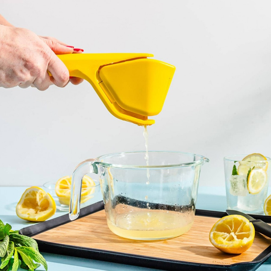 Dreamfarm Fluicer Fold Flat Easy Juicer - Lemon