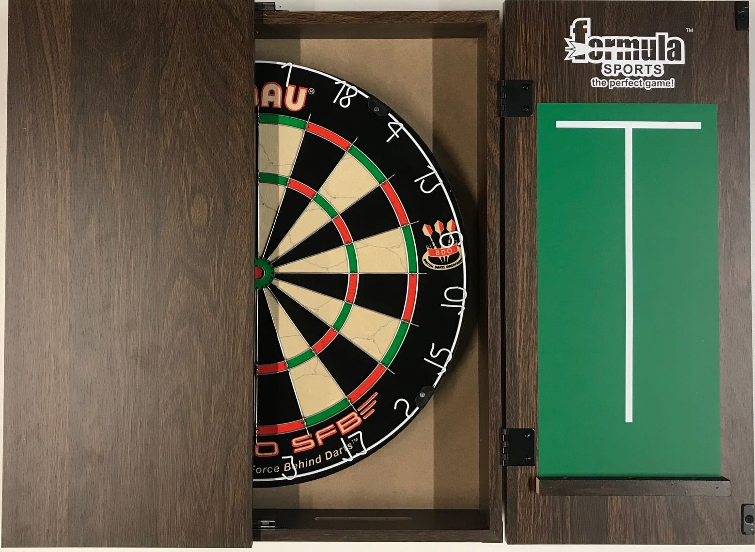 WINMAU PRO SFB Bristle Dart Board Set - Walnut Cabinet - 6 x Darts