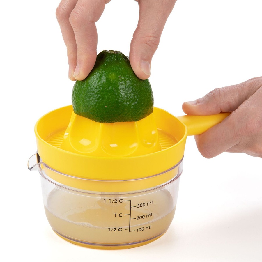 2x Progressive Countertop Twist & Juice 300ml Manual Juicer Lemon Extractor YLW
