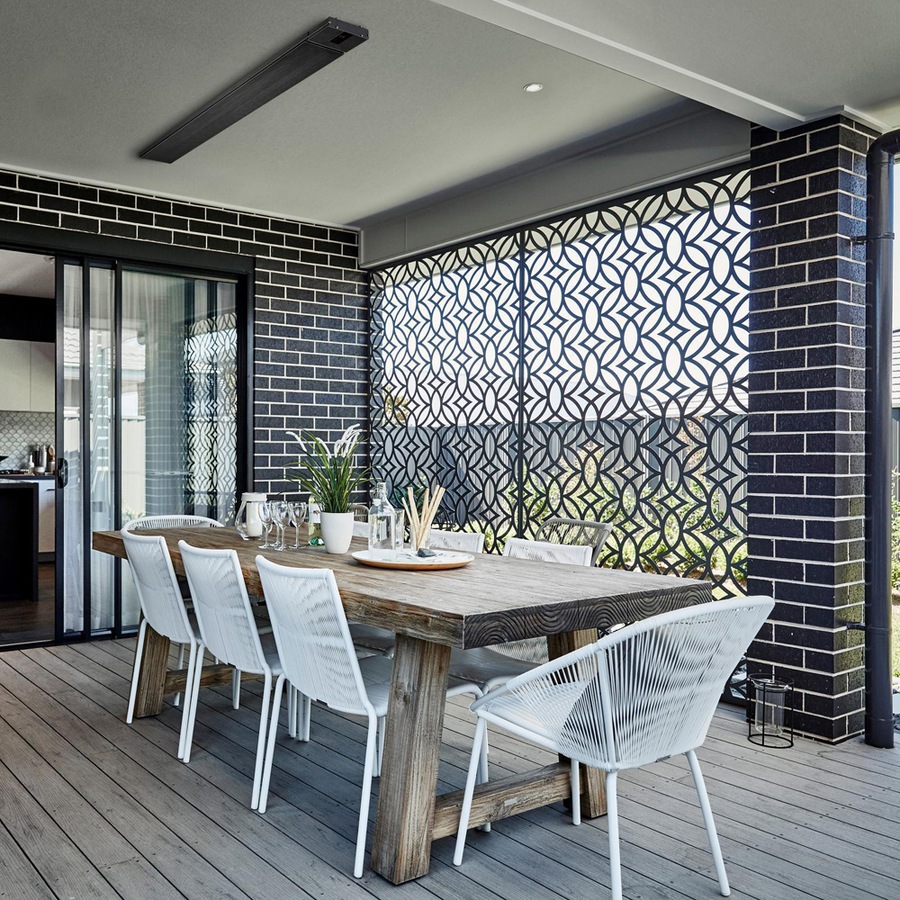 Heatstrip 3200W 240V 50Hz 13A IP55 Classic Electric Indoor/Outdoor Heater Black