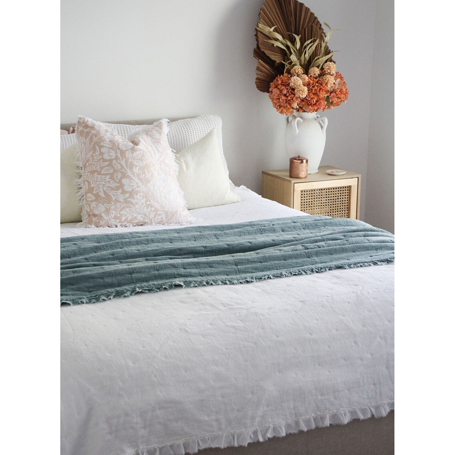 LVD Washed White Bedspread/Throw Blanket Lrg Soft 200x230cm