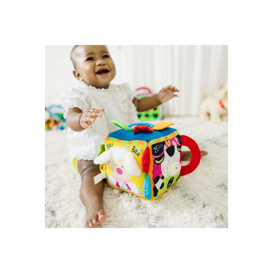 Melissa & Doug Musical Farmyard Cube Kids/Childrens Interactive Play Toy 6m+