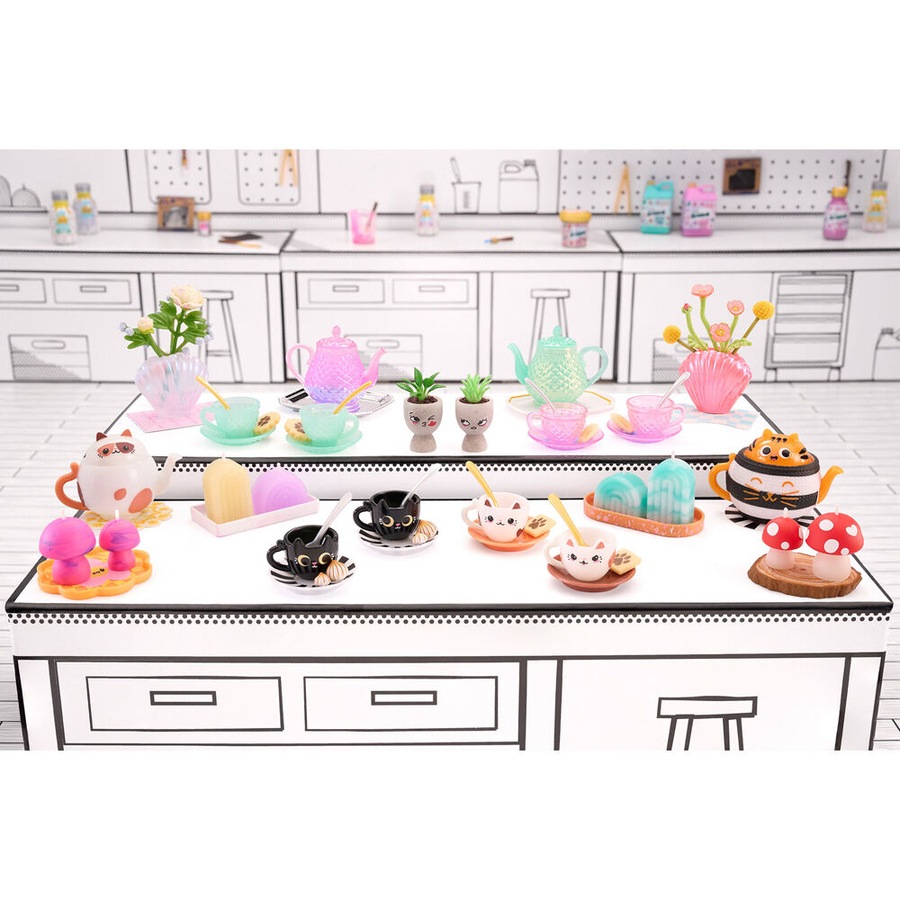 MGA's Miniverse Make It Mini Lifestyle Series 2 Miniatures Assorted Kids 8y+