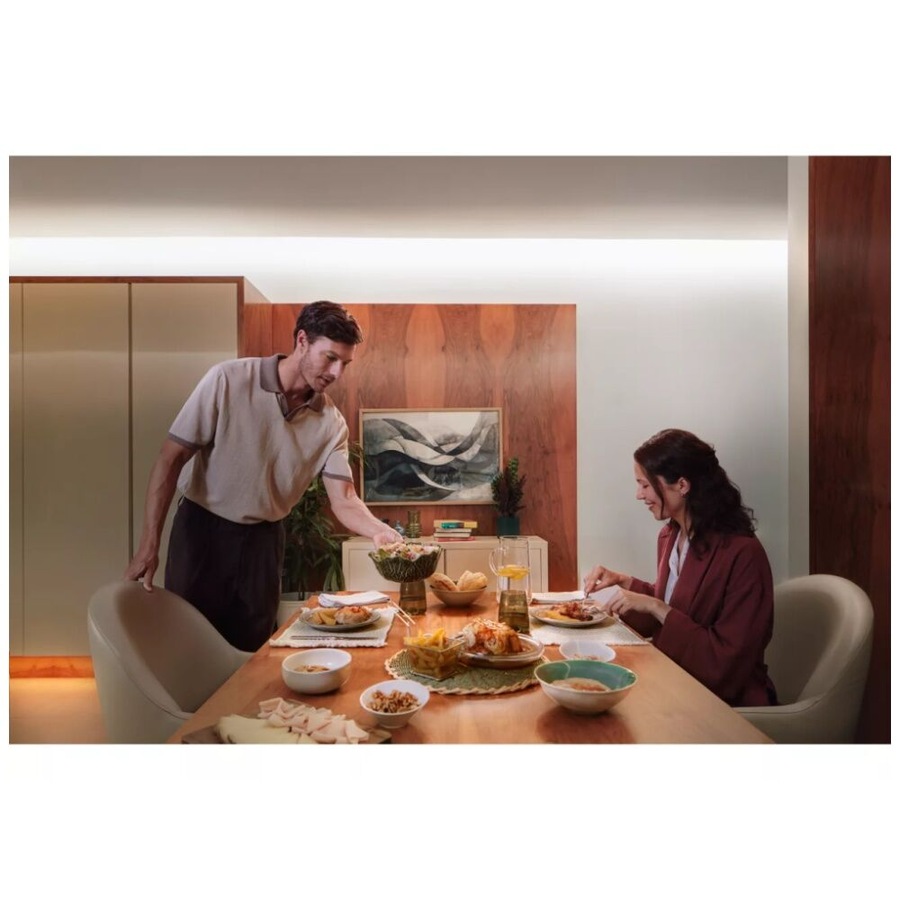 Philips Hue Flux Ultra-Bright Indoor Customisable LED Strip Light 3M