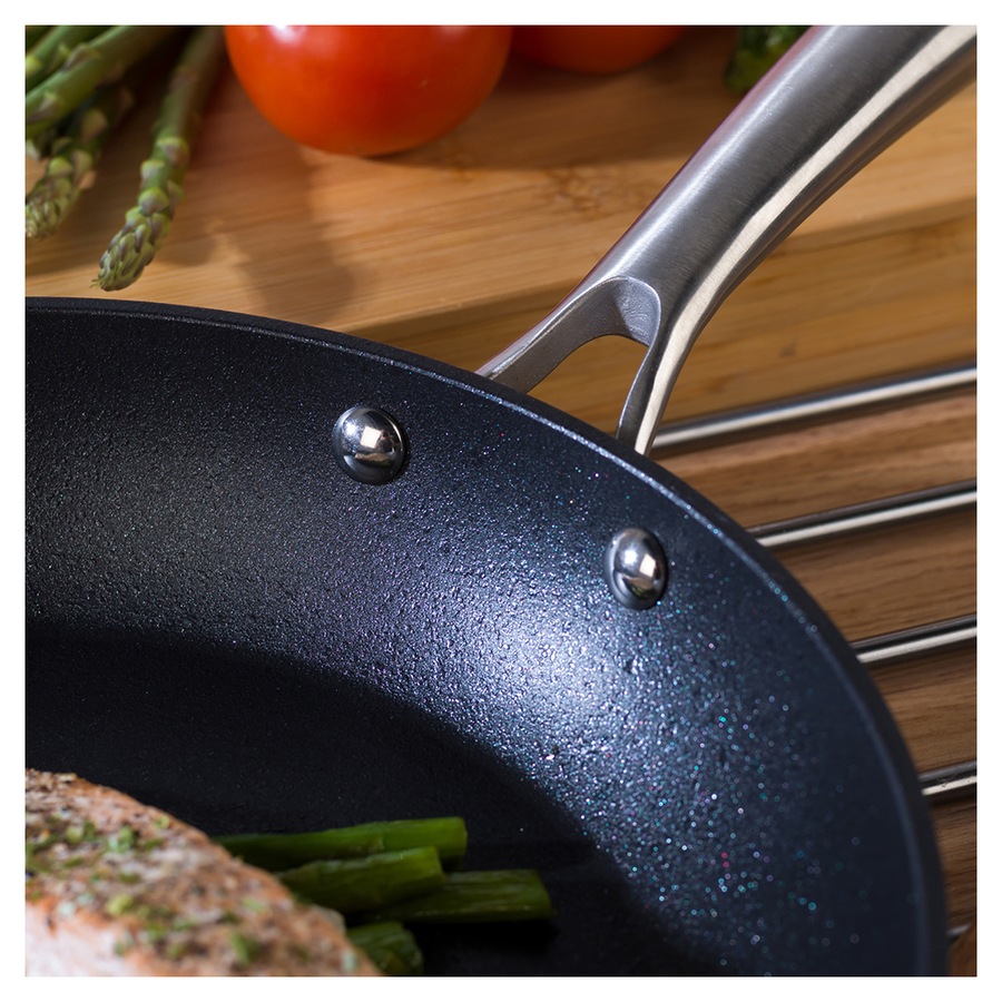 Salter 28cm Metallic Stir Fry Pan Non-Stick Induction/Gas Cookware Pan Champagne