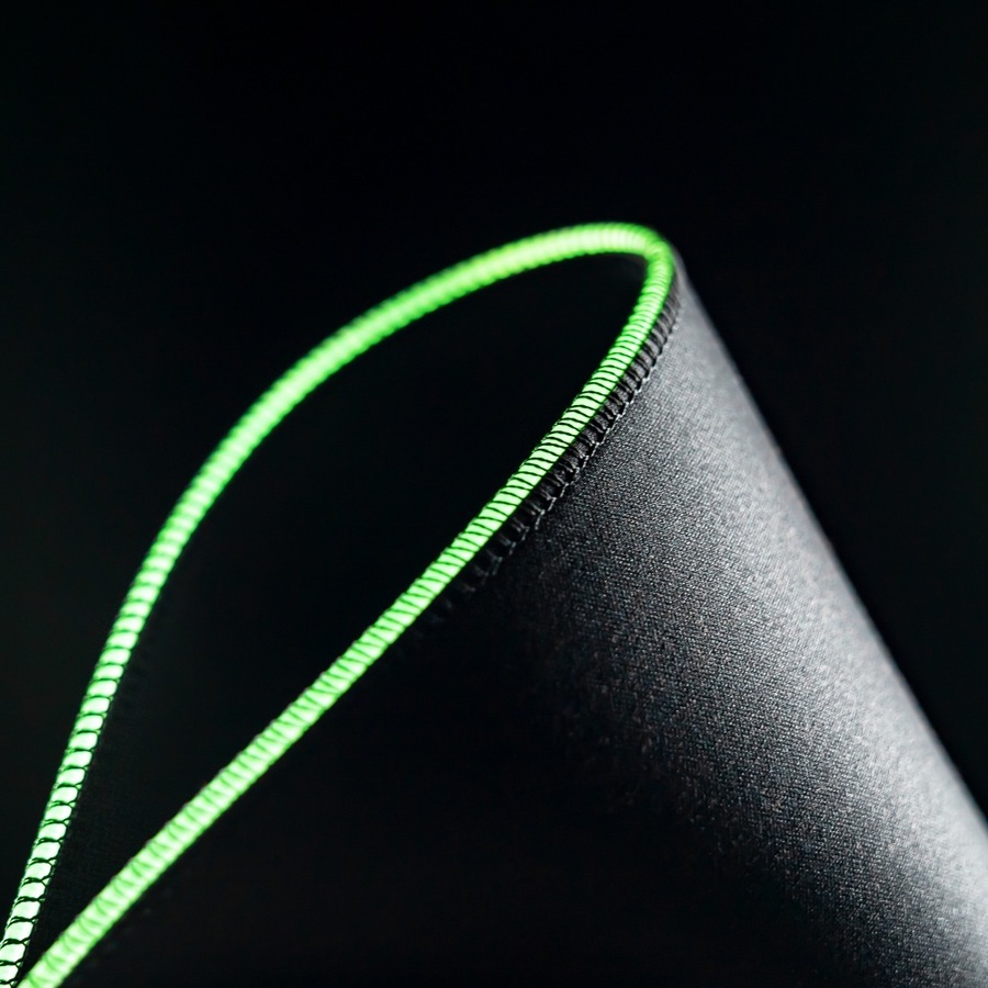 Turtle Beach Programmable RGB Light Sense AIMO Gaming Mousepad XXL Black