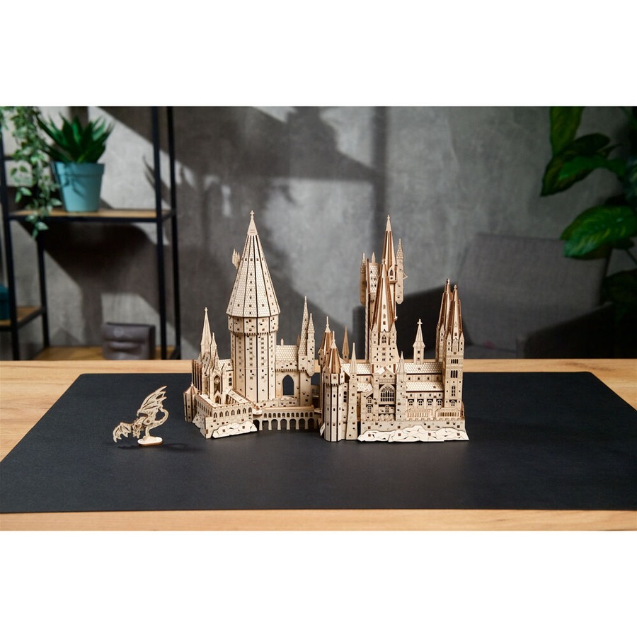 Ugears Hogwarts Harry Potter Castle 3D Wooden Puzzle Toy 36.9x27.3cm 14y+