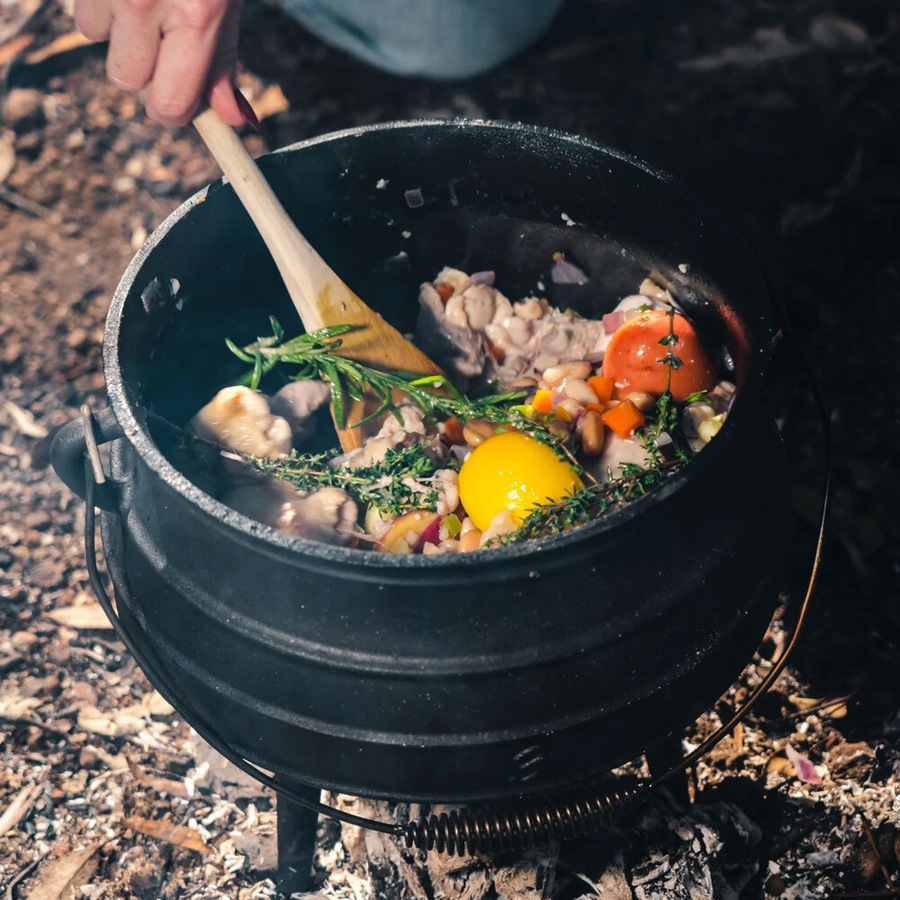 Wildtrak 3-Legged Cast Iron 8L/28cm Potjie Pot w/ Box Camping Cookware Black