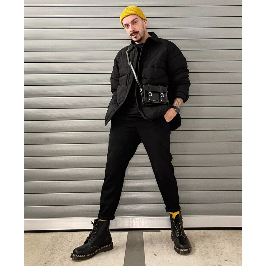 Dr. Martens 7 Inch Satchel Bag Leather Shoulder Crossbody Magnetic Buckle in Black Kiev