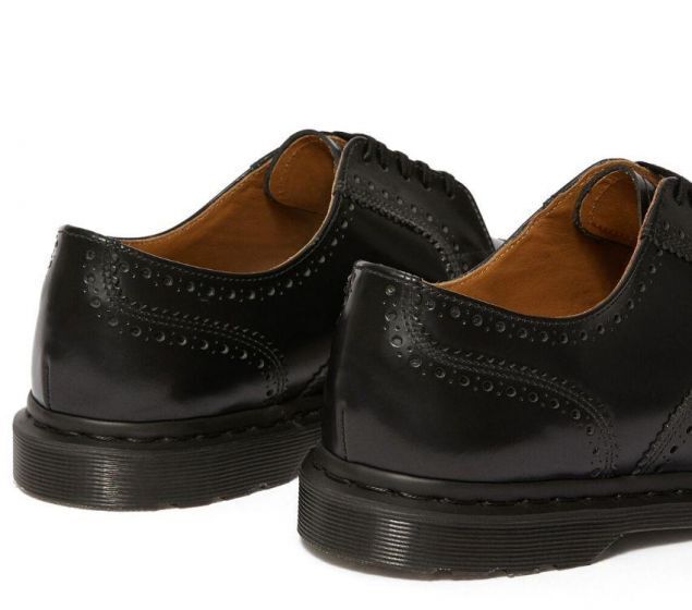 Dr martens kelvin brogues 2025 in black polished smooth