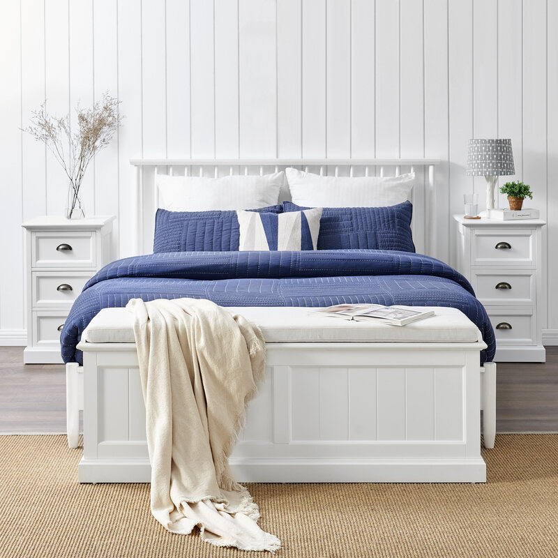 White deals hamptons bed