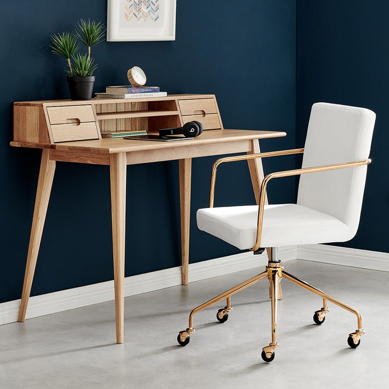 scandi desk and chair