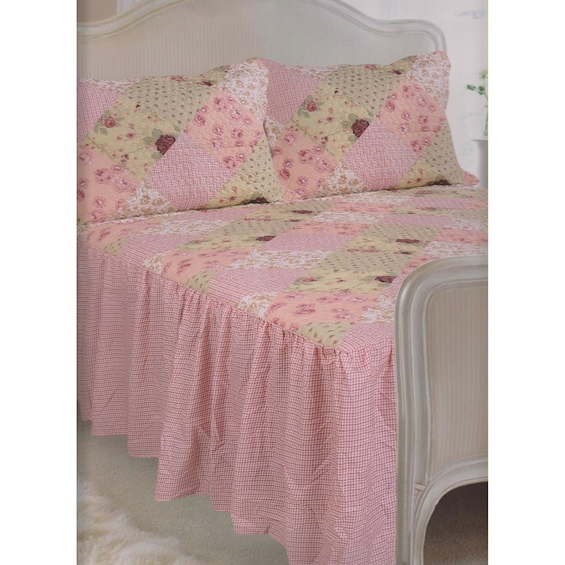 Buy E Of W Oregon Diamond Quilted Gingham/Floral Bedspread With