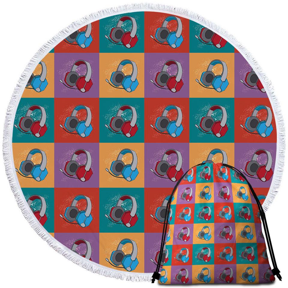 Cool Red and Blue Gamers Headphone Sets Round Beach Towel