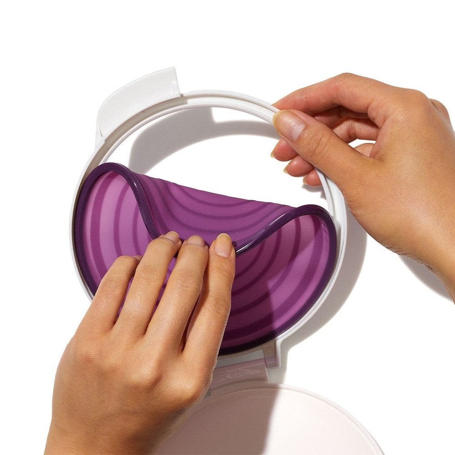 OXO Good Grips Cut & Keep Silicone Onion Saver 26X15X2cm