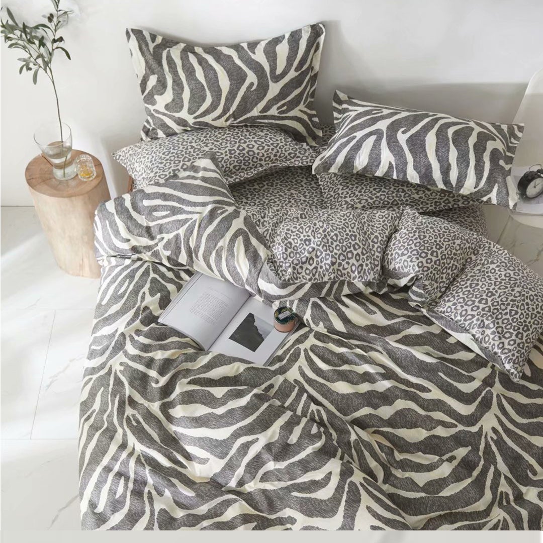 Queen Duvet Cover Doona Cover Set Leopard and Zebra Design Cotton Fibre Quilt Cover 3 Pieces Bedding Set