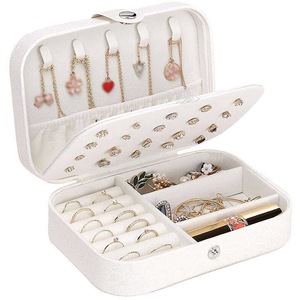 Portable Travel Jewelry Organiser Box for Rings Earrings Necklace Bracelets,White