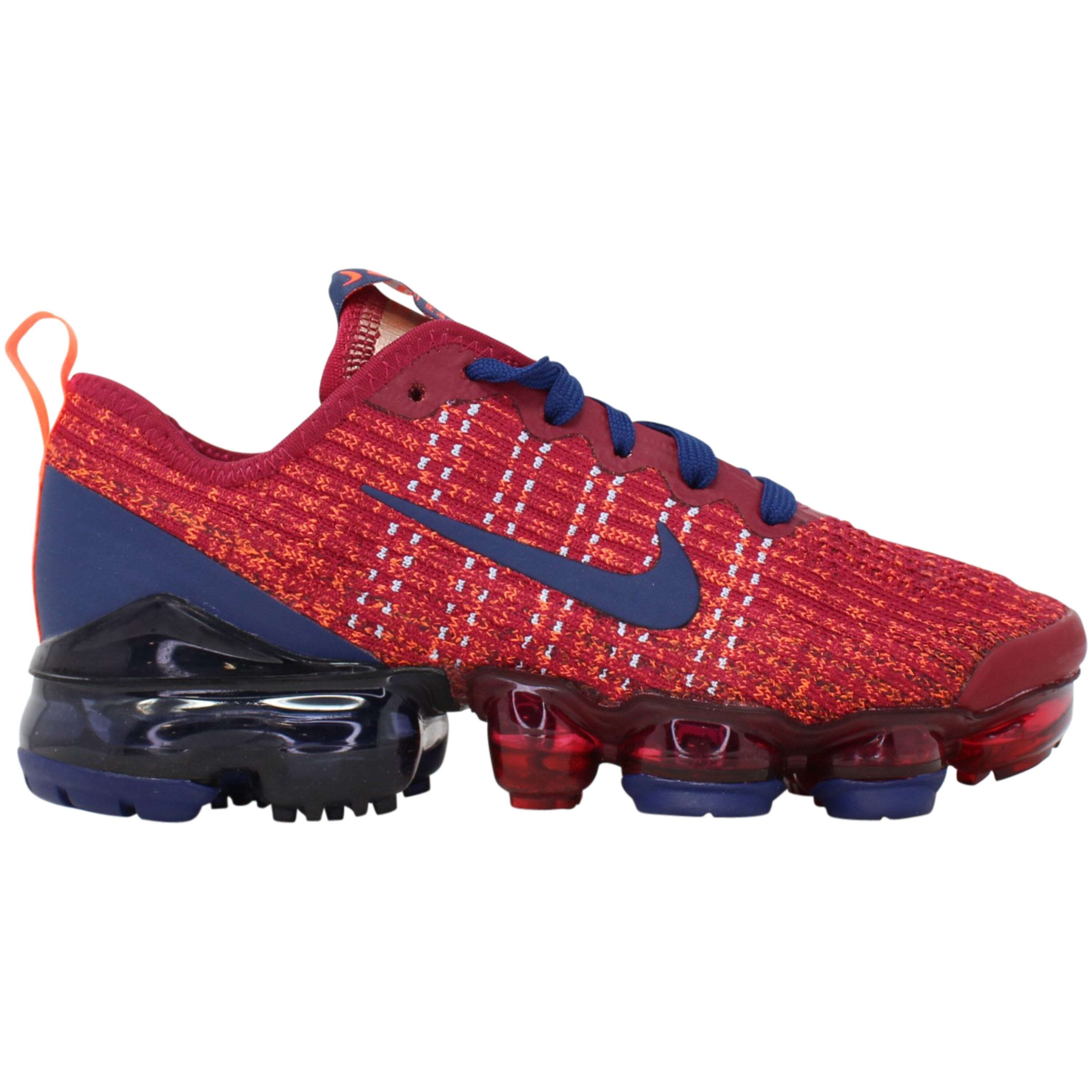 red and blue vapormax flyknit 3