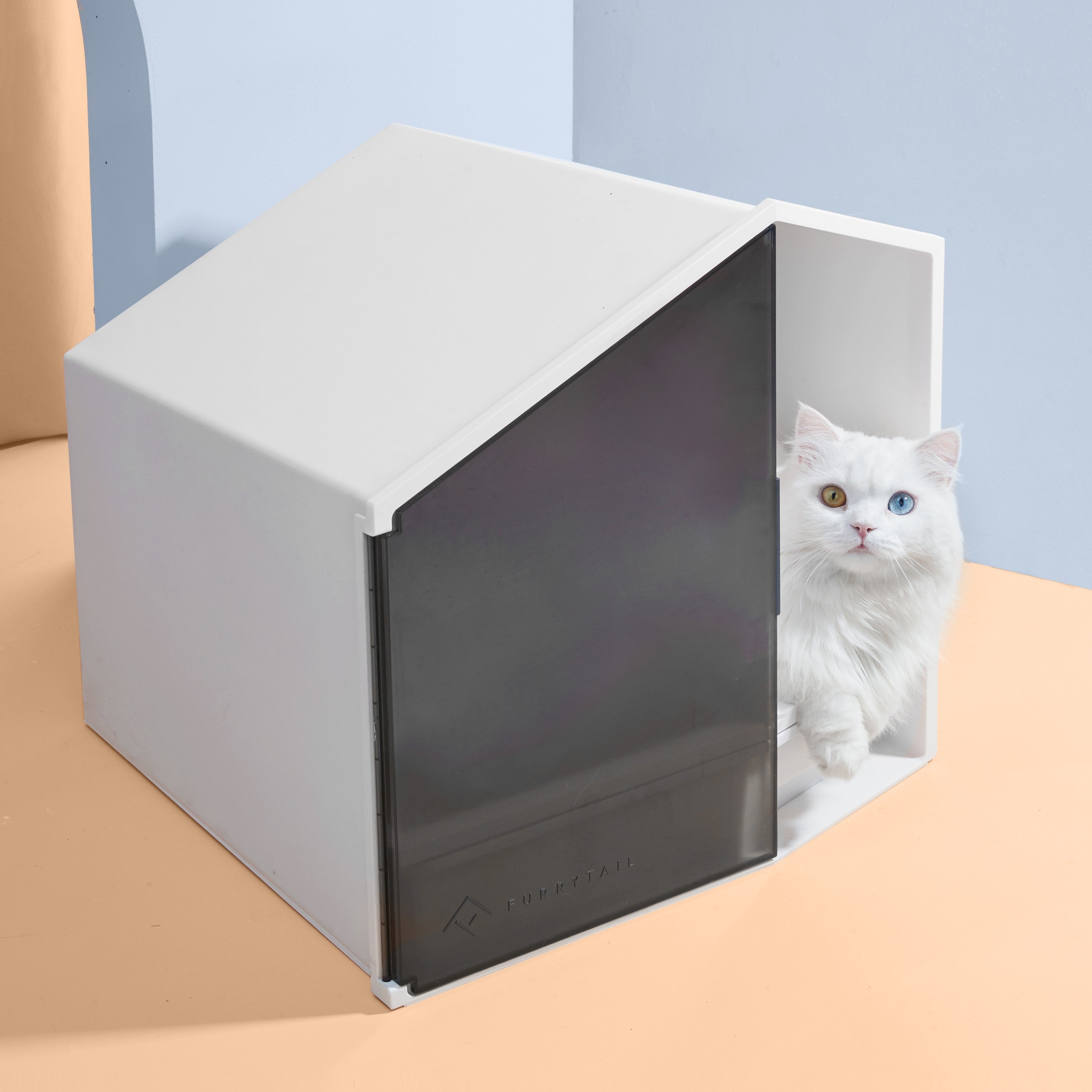 Furrytail Semi-Closed Glow House Cat Litter Box with Scoop