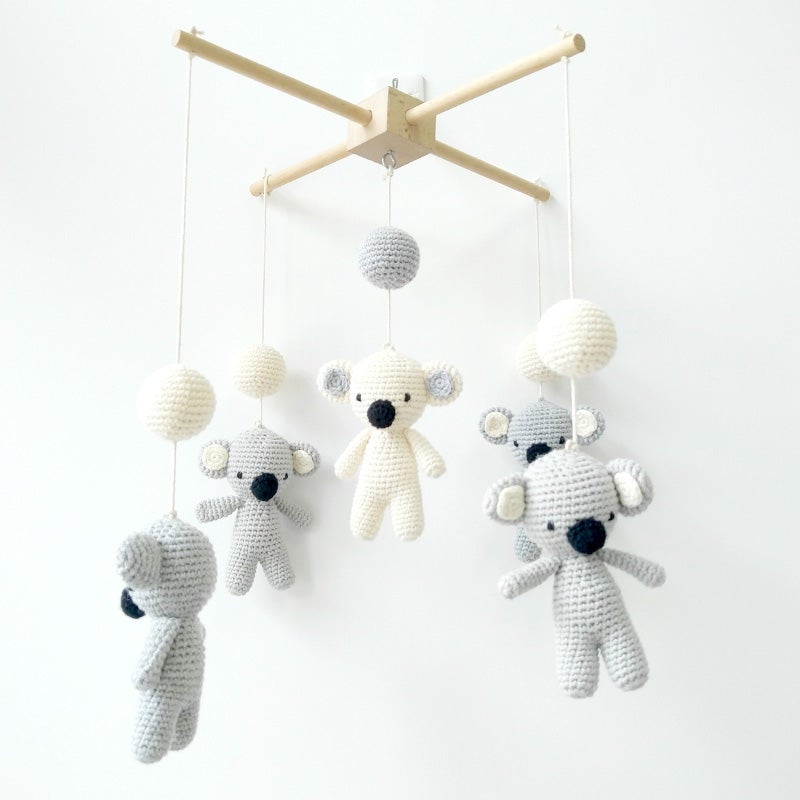 Handmade Eco-friendly Nordic Nursery Wooden Baby Mobile Crib With Hanging Crochet Koala Toys