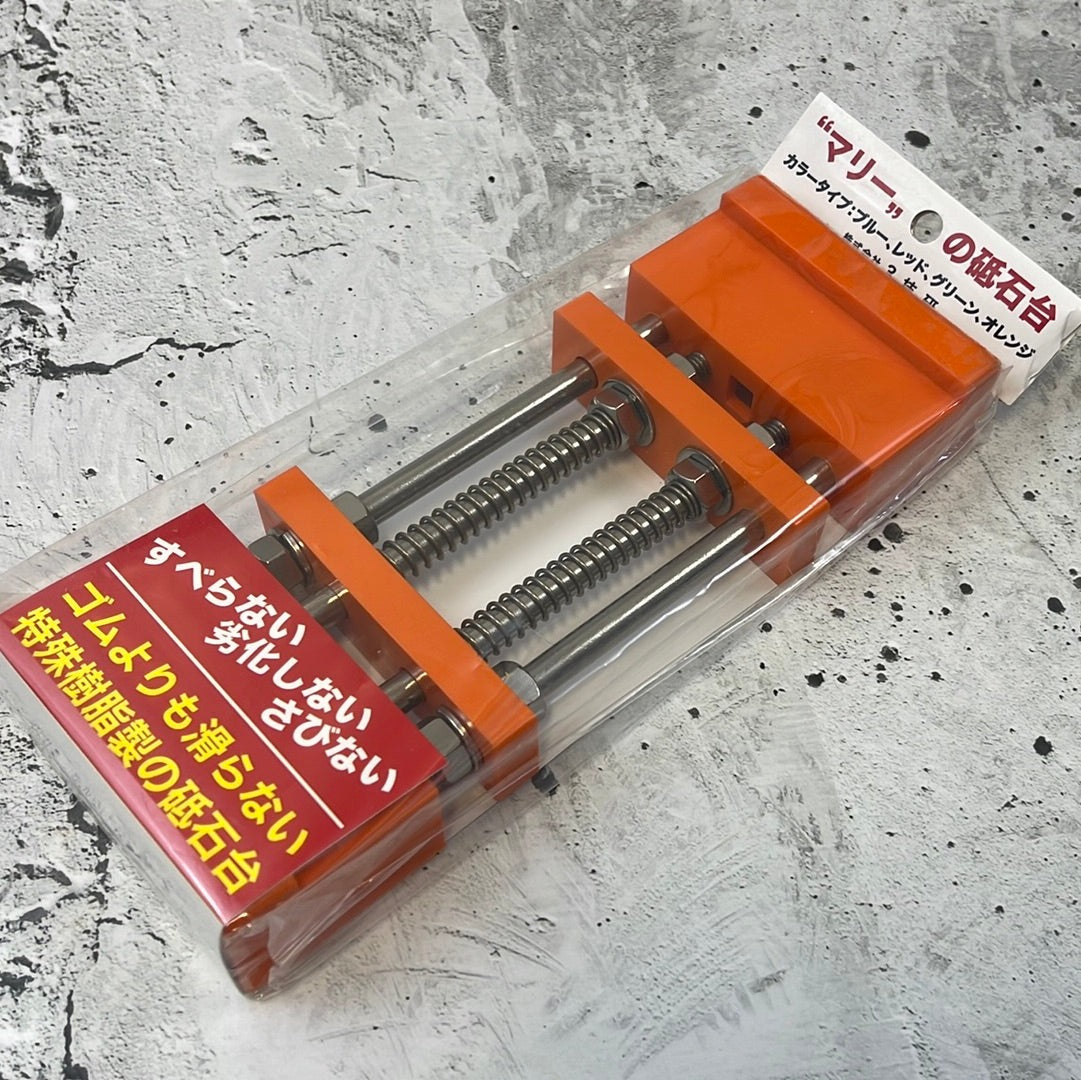 Stone Holder Plastic Resin with Stainless Rod  Australia