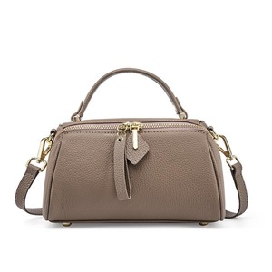 019 Retro Minimalist Classic Handbag with Diagonal Cross Shoulder Bag