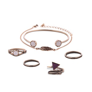 2 Sets Arrow Rings Feather Chain Crystal Bracelets Jewelry Set GOLD COLOUR
