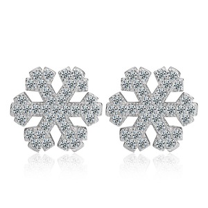 2PCS Copper Design Creative Snowflake Stud Earrings for Women Trendy Elegant Party Jewelry