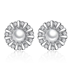 2PCS Copper Woman Stud Earrings Retro Simple Flower Jewelry