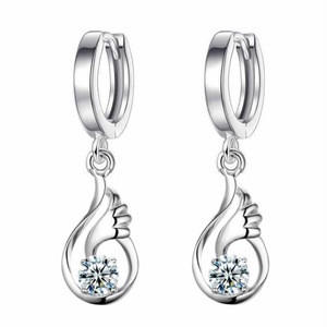 2PCS Copper Women's Fashion Jewelry Earrings Long Tassel Retro Wings Earrings