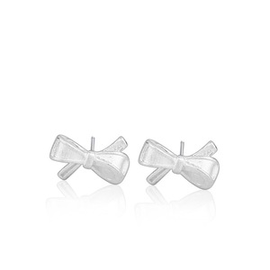 8PCS Copper Stud Earrings for Women Cute Bow Small Ear Hoops Wedding Jewelry