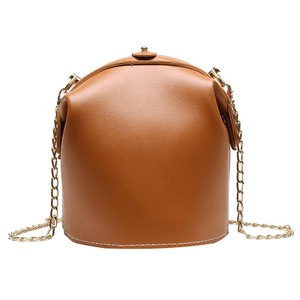 Creative Clip Shoulder Crossbody Bags Women PU Leather Solid Color Chain Messenger Bag Casual Ladies Purse