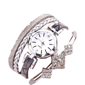 D255 Flower Dial Show Fashionable Women Bracelet Watch Tourist Dress Retro Style Quartz Watch GRAY COLOR