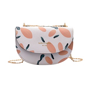 Delicate Women Print Crossbody Bag Classic Texture Creative Chic Pu Leather Semicircle Saddle Chain Small Shoulder Purse