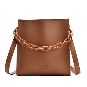 Fashion Solid Color Female Shoulder Messenger Bag PU Chain Big Capacity Handbags Popular Simple Female Daily Bag