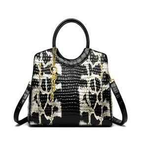 Fashionable Handbag Minimalist Shoulder Bag