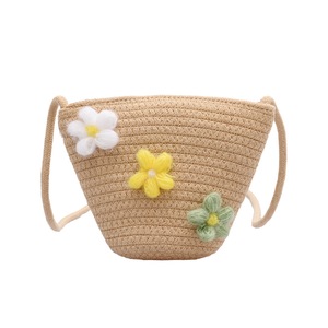 Flower Woven Straw Crossbody Bag Classic Texture Creative Design Chic Women Bucket Casual Beach Knit Shoulder Pouch