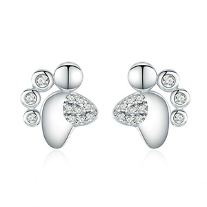 Silver plating Animal Cat Dog Footprints Exquisite Stud Earrings for Women Fashion Jewelry Gift