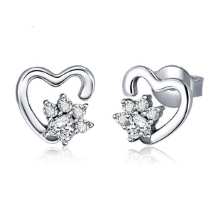 Silver plating Classic Heart Stud Earrings for Women Jewelry
