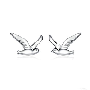 Silver plating Flying Seagull Stud Earrings for Girl Party Jewelry